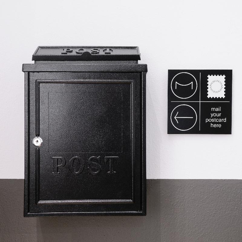 The Modernist - Lobi