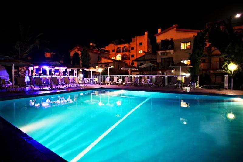 Windmills Hotel Apts - Genel