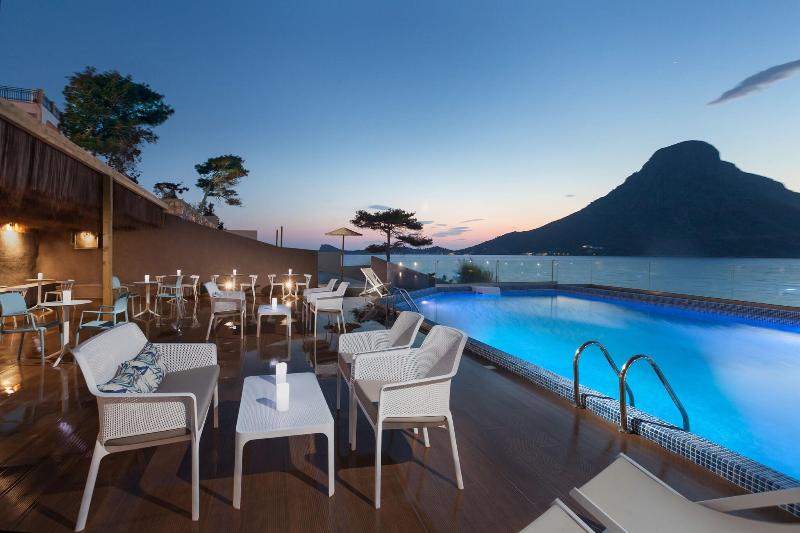 Carian Hotel - Bar