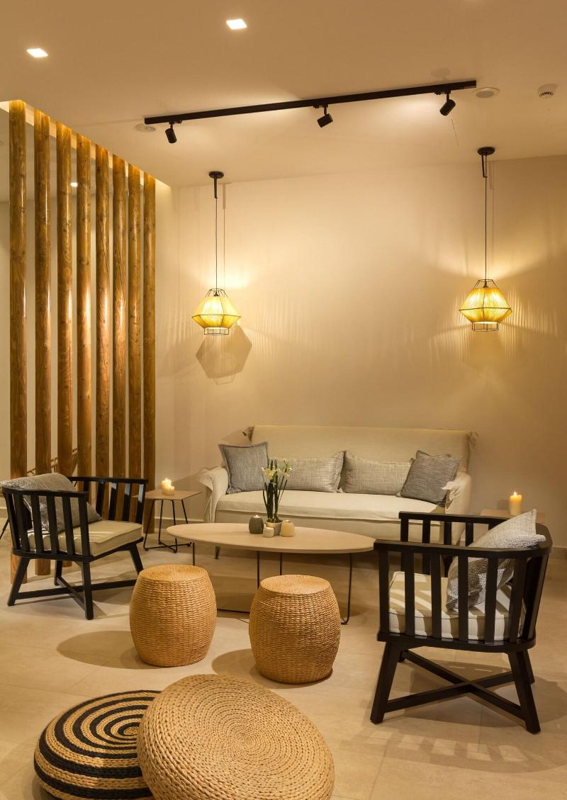 Carian Hotel - Lobi