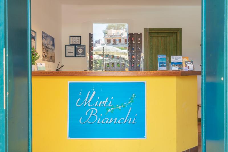 Residence I Mirti Bianchi - Lobi