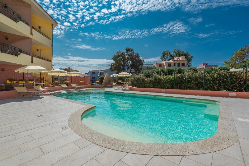 Residence I Mirti Bianchi - Havuz