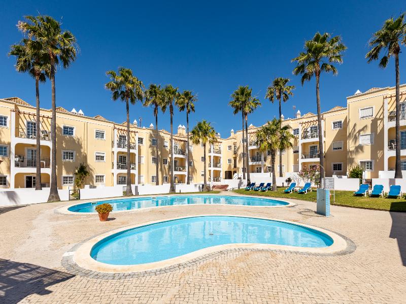 Praia da Lota Resort - Genel