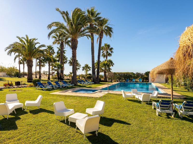 Praia da Lota Resort - Genel