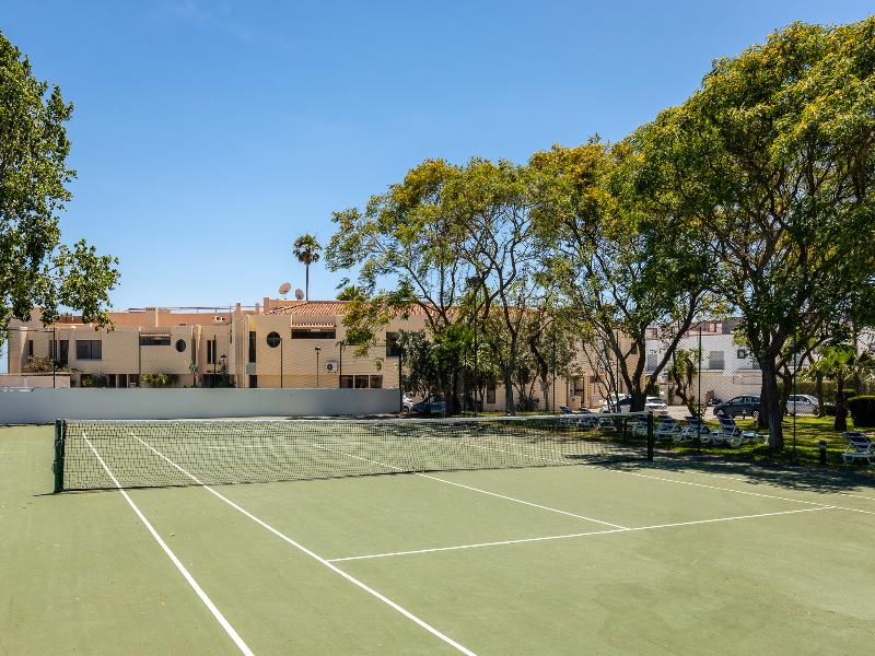 Praia da Lota Resort - Genel