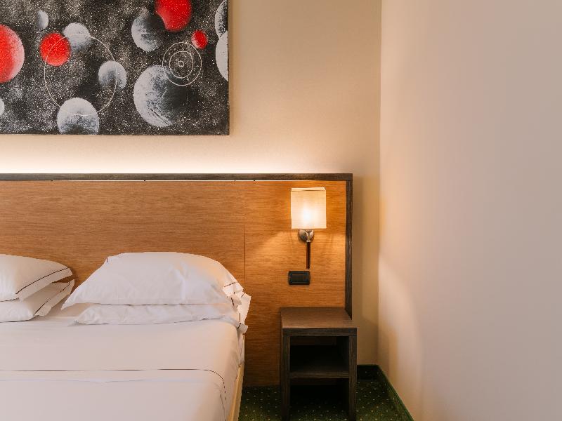 Smart Hotel King - Oda