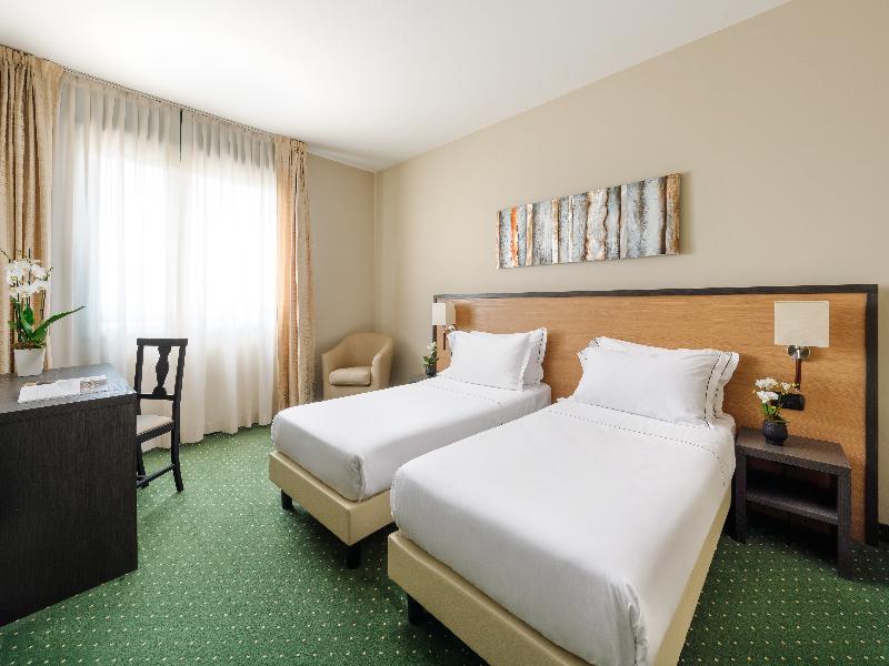 Smart Hotel King - Oda