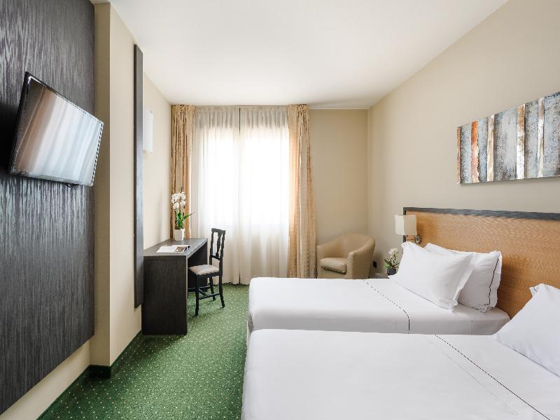 Smart Hotel King - Oda