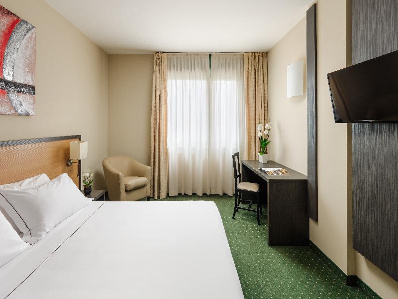 Smart Hotel King - Oda