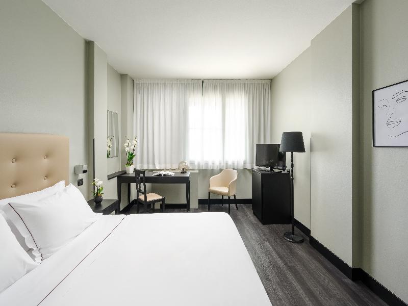 Smart Hotel King - Oda