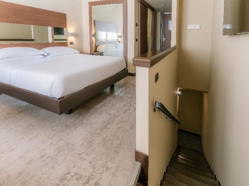 Smart Hotel King - Oda