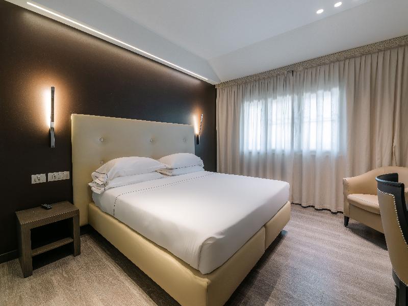 Smart Hotel King - Oda