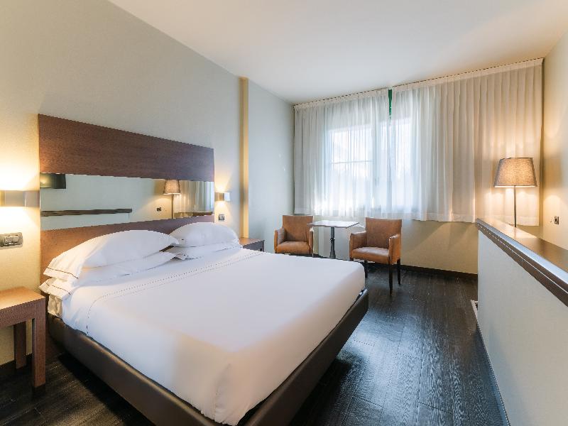Smart Hotel King - Oda