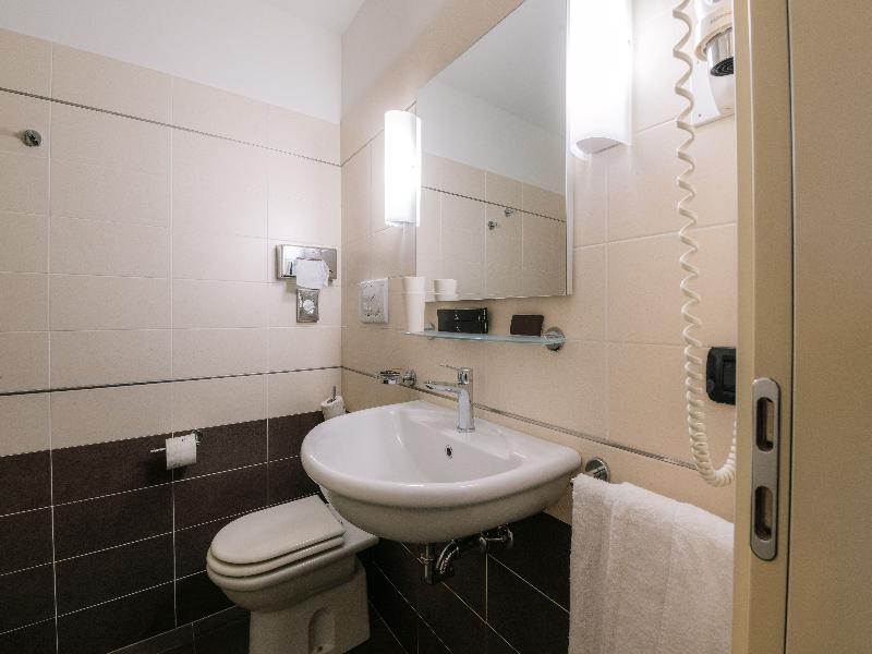 Smart Hotel King - Oda