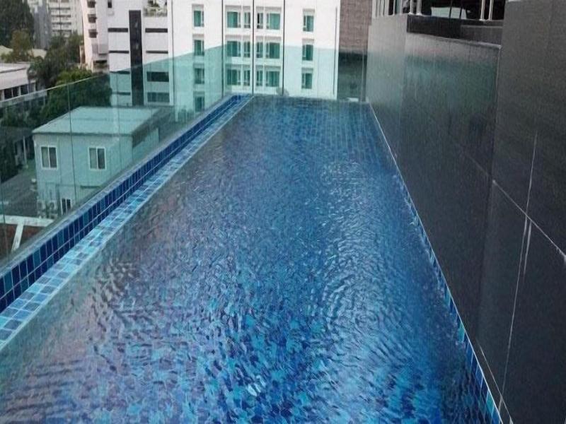 Avatar residence Sukhumvit 7 - Havuz