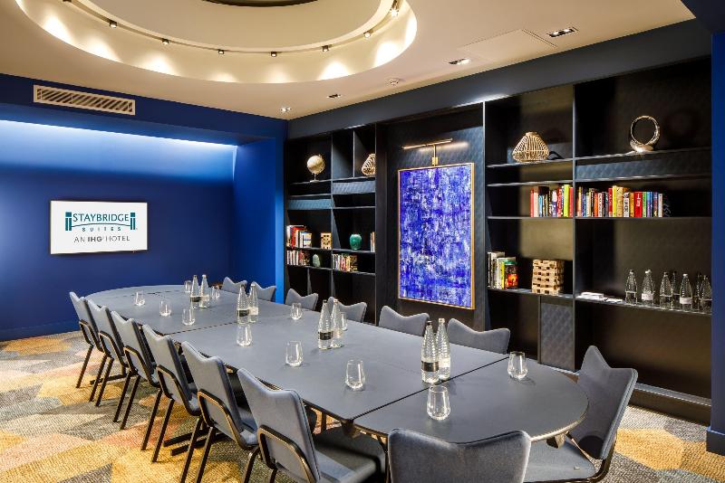 Staybridge Suites London - Heathrow Bath Road - Toplantı