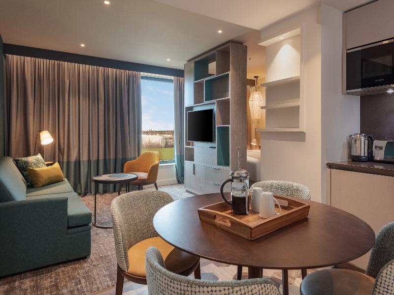 Staybridge Suites London - Heathrow Bath Road - Oda