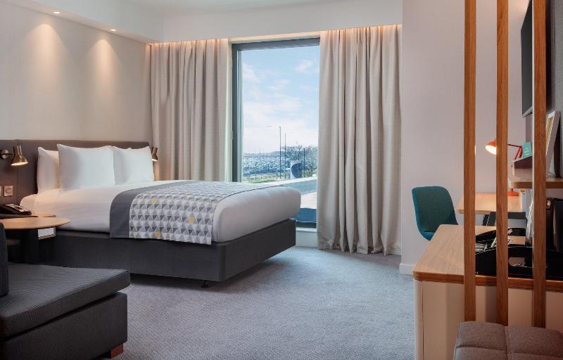 Holiday Inn London - Heathrow Bath Road - Oda