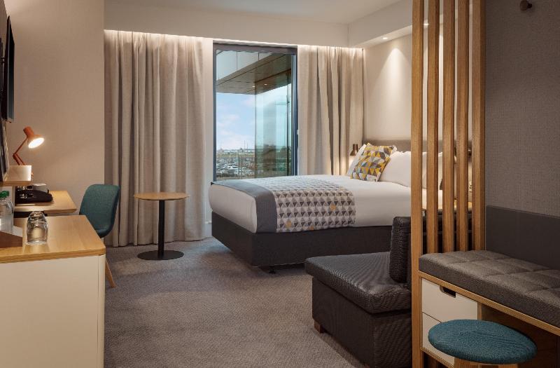 Holiday Inn London - Heathrow Bath Road - Oda