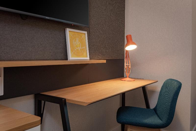 Holiday Inn London - Heathrow Bath Road - Oda