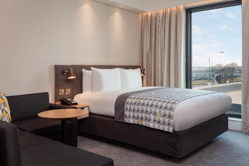 Holiday Inn London - Heathrow Bath Road - Oda