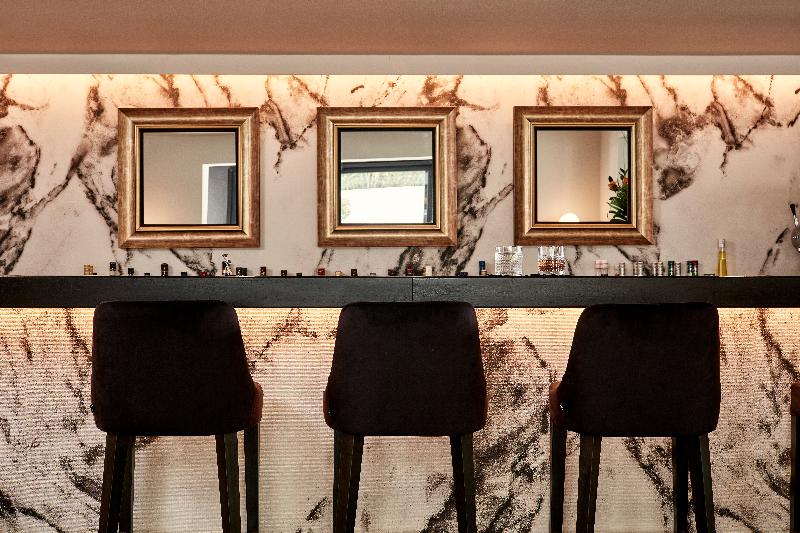 Azur Hotel - Bar