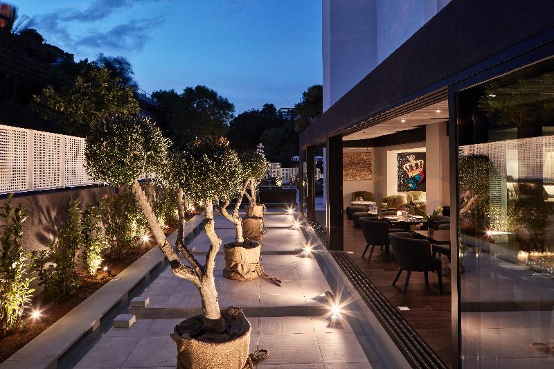 Azur Hotel - Genel