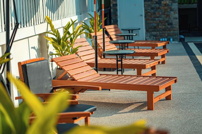 Blue Sky Residence Airport - Havuz