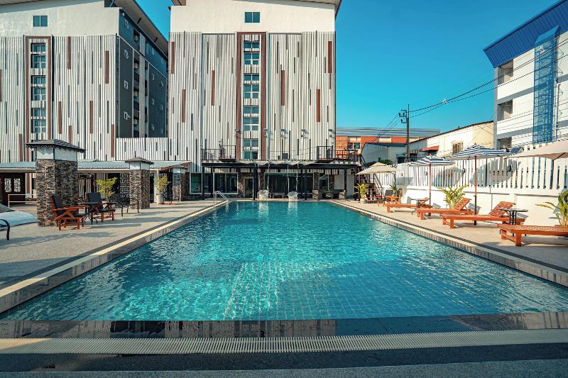Blue Sky Residence Airport - Havuz