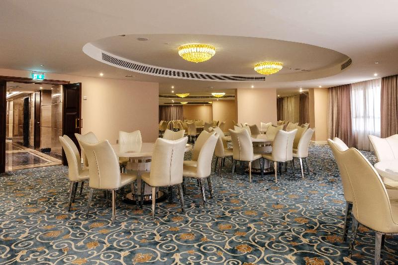 Crystal Plaza Al Majaz Ex Tulip inn al Khan Hotel - Toplantı