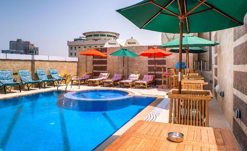 Crystal Plaza Al Majaz Ex Tulip inn al Khan Hotel - Havuz