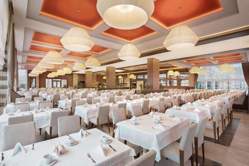 Ramada Plaza By Wyndham Rize - Restoran