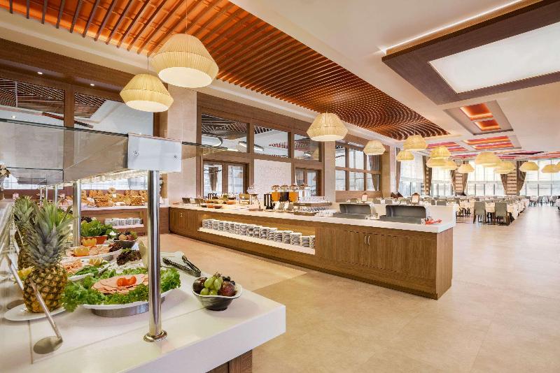 Ramada Plaza By Wyndham Rize - Restoran