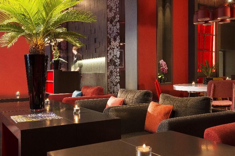 Hotel D - Lobi