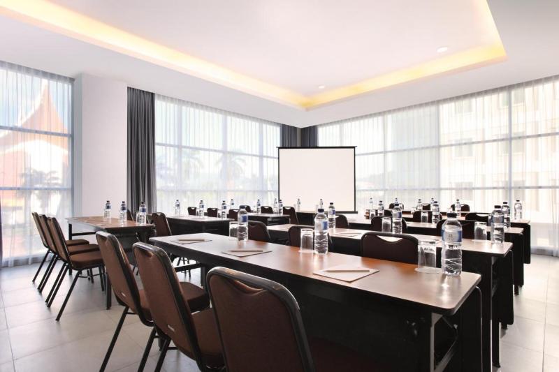 Amaris Hotel Padang - Toplantı