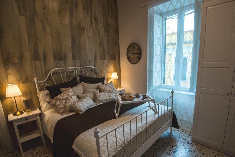 Elegant B&B Il Vicolo Storico - Oda