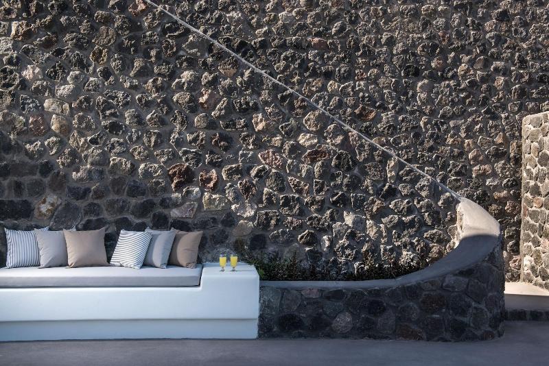 Elements of Caldera Suites - Lobi