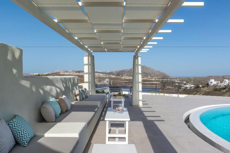 Elements of Caldera Suites - Aktivite
