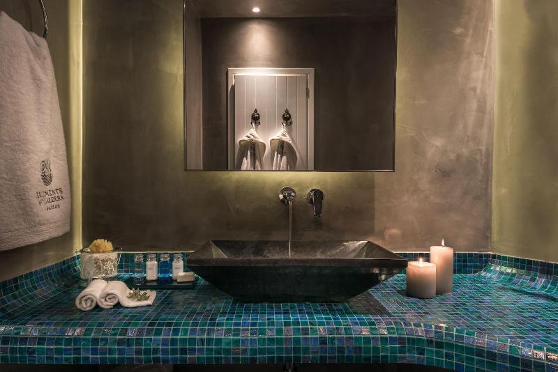 Elements of Caldera Suites - Oda