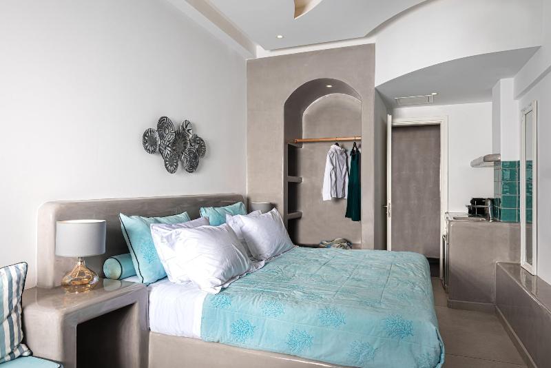 Elements of Caldera Suites - Oda