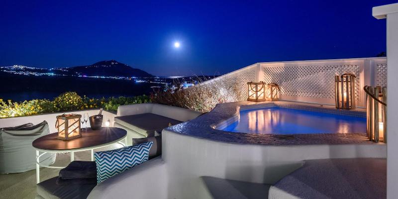 Elements of Caldera Suites - Oda
