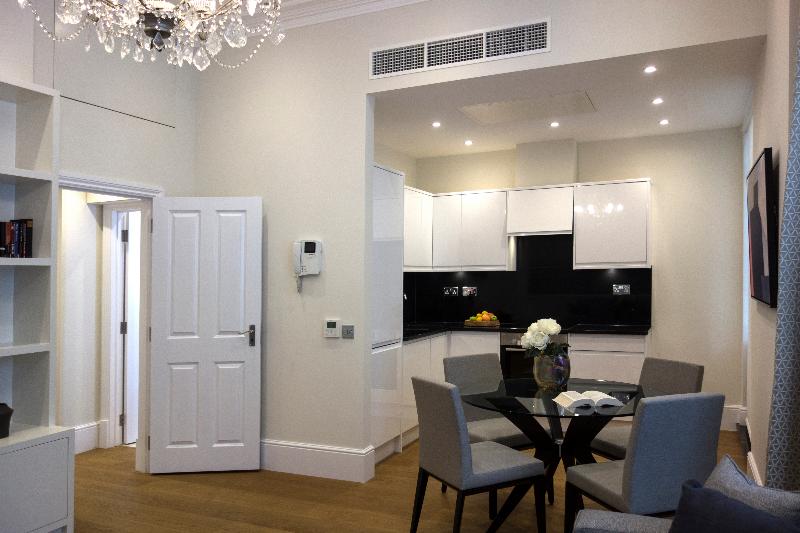 Chesham Court - Oda