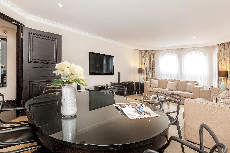 Mayfair House - Oda