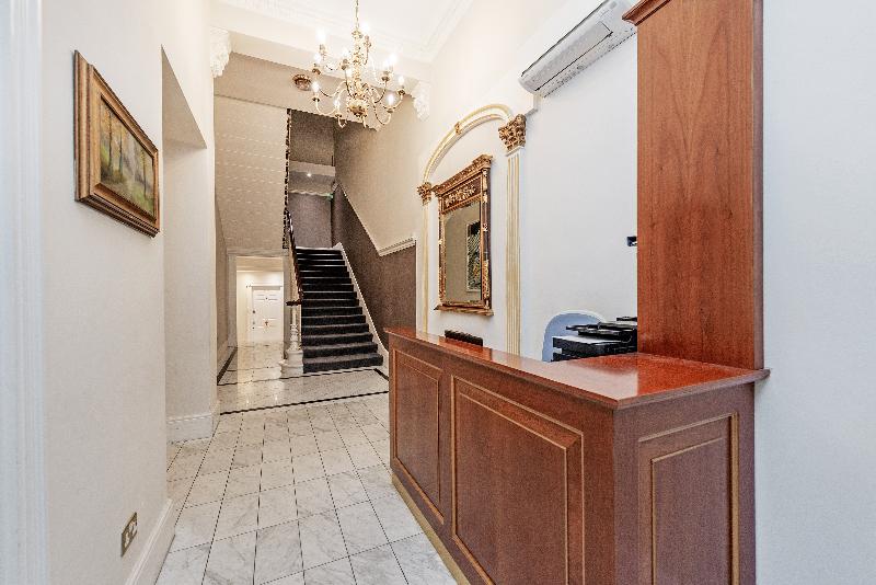 Queensgate Court - Lobi