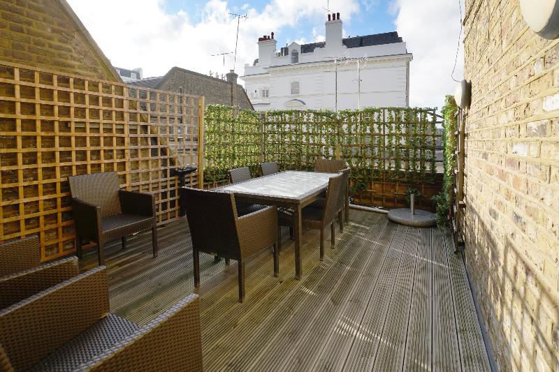 Queensgate Court - Oda