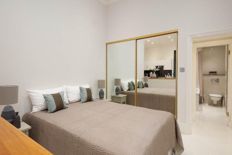 Queensgate Court - Oda
