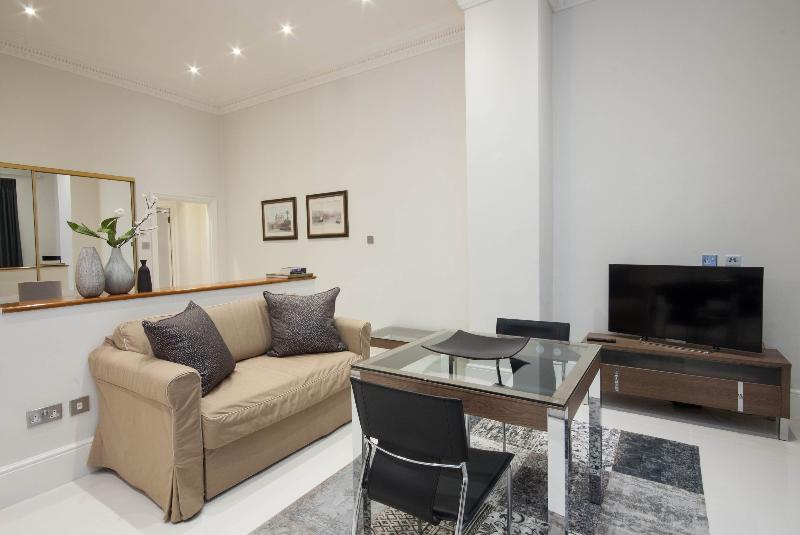 Queensgate Court - Oda