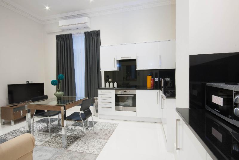 Queensgate Court - Oda