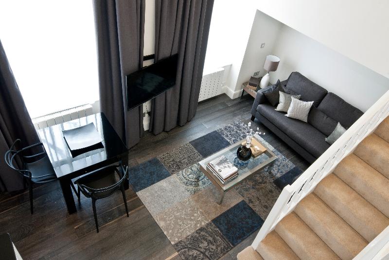 Queensgate Court - Oda