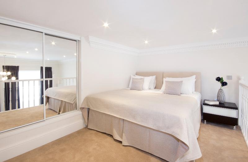 Queensgate Court - Oda